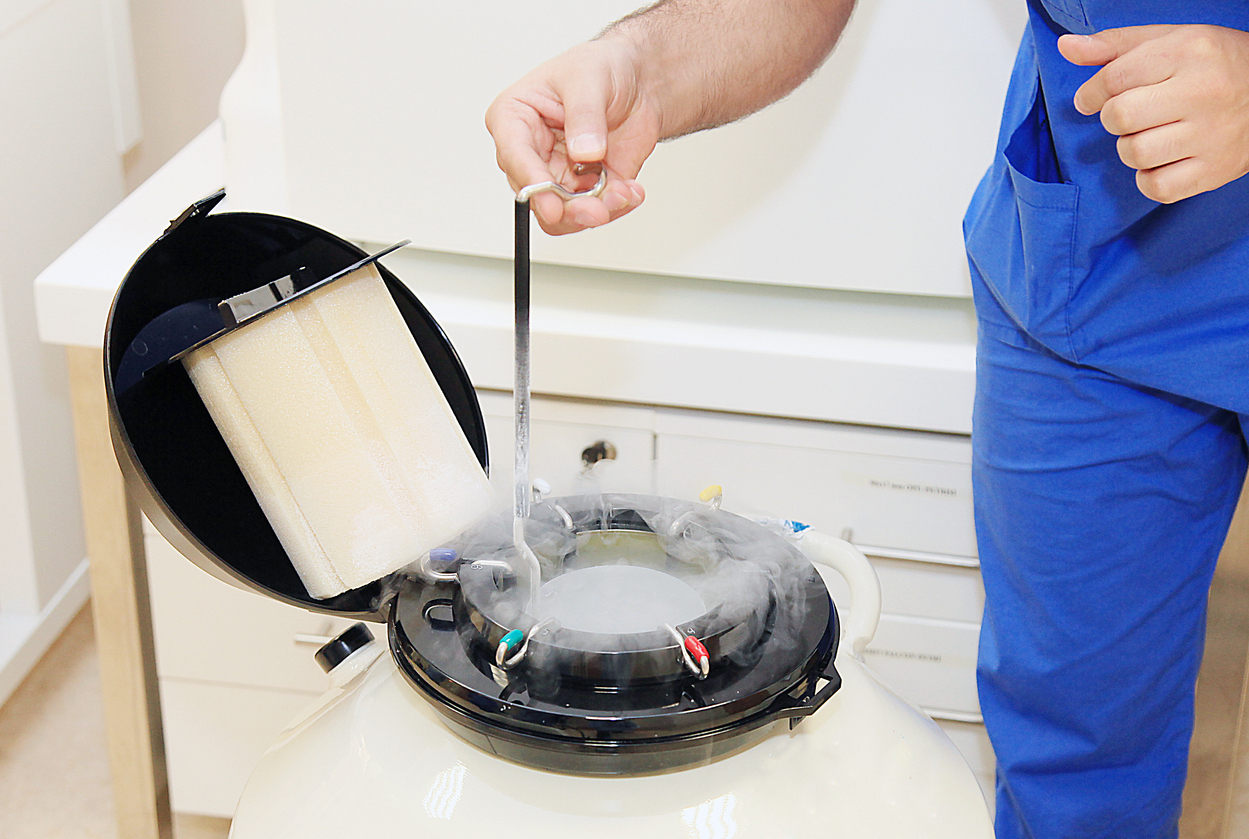 eggs being flash-frozen in a specialized egg vitrification lab