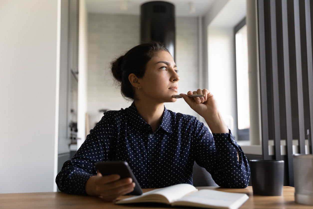 female student thinking about egg freezing