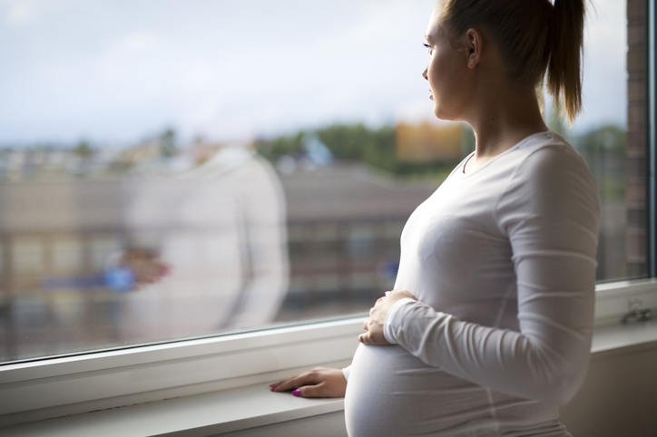 woman feeling depressed during pregnancy