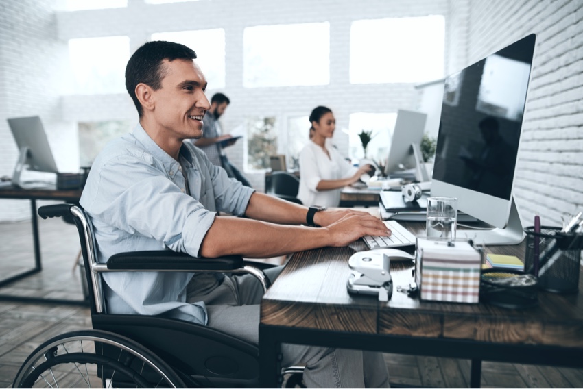 Employees With Disabilities in the Workplace in 2020 | Breeze