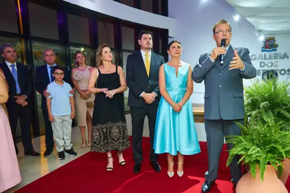 Orvino é empossado como prefeito de São José, iniciando o mandato 2025-2028 com foco em saúde, segurança e mobilidade urbana. Orvino é empossado como prefeito de São José, iniciando o mandato 2025-2028 com foco em saúde, segurança e mobilidade urbana.