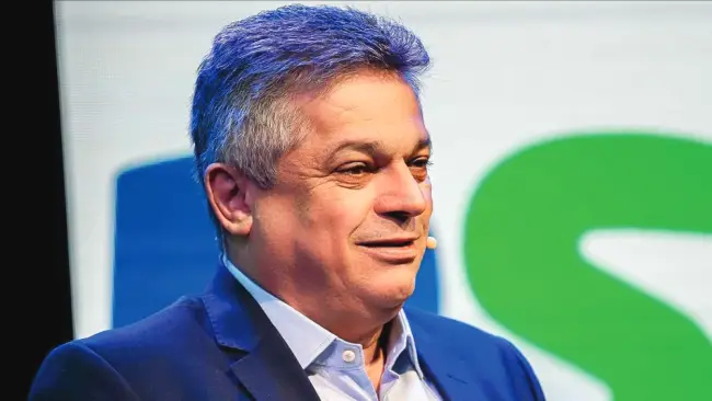 João Rodrigues: Protagonista Político de Chapecó rumo ao Governo Estadual João Rodrigues: Protagonista Político de Chapecó rumo ao Governo Estadual