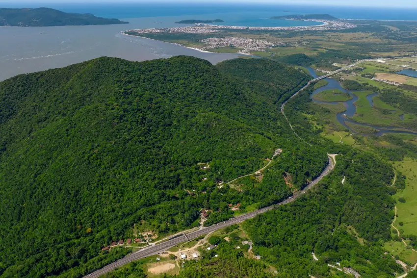 Governo de SC acelera solução para trânsito na BR-101 Governo de SC acelera solução para trânsito na BR-101