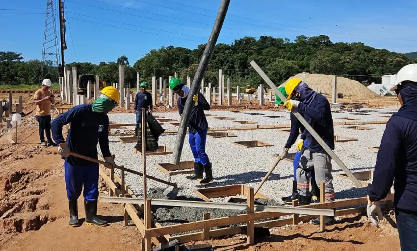 ETA Biguaçu avança com fundação e pré-fabricação de tanques ETA Biguaçu avança com fundação e pré-fabricação de tanques