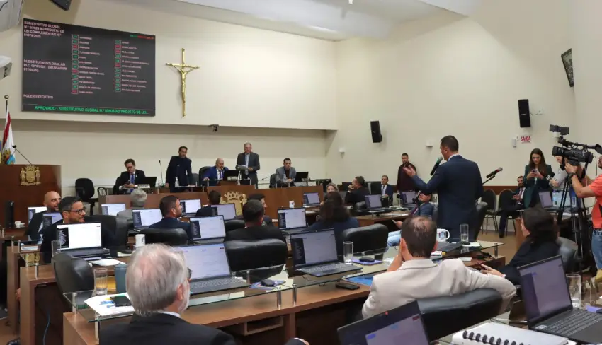 Reforma da Previdência é Aprovada na Câmara de Florianópolis Reforma da Previdência é Aprovada na Câmara de Florianópolis