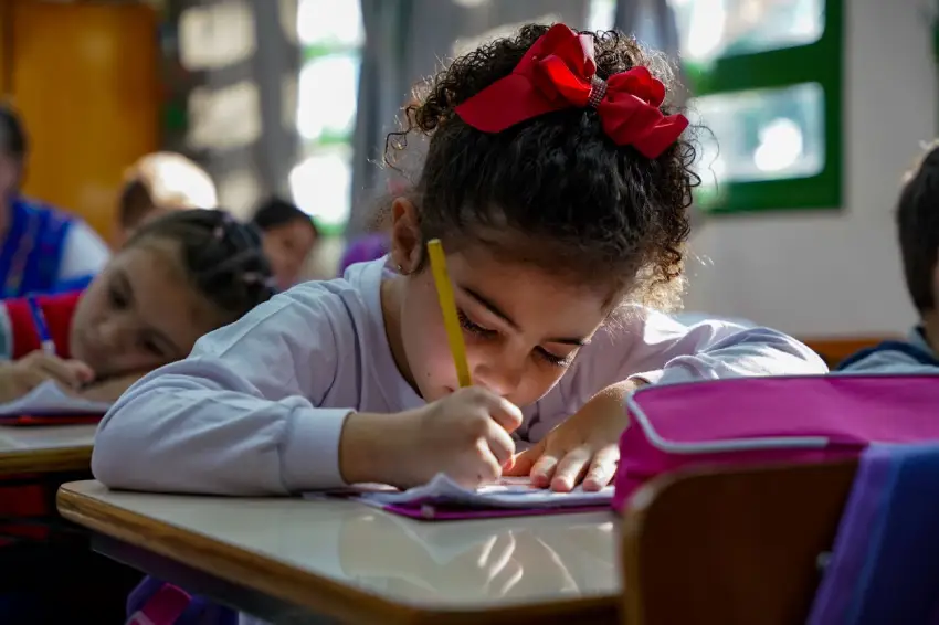 Estudantes de SC têm inglês garantido desde os primeiros anos Estudantes de SC têm inglês garantido desde os primeiros anos
