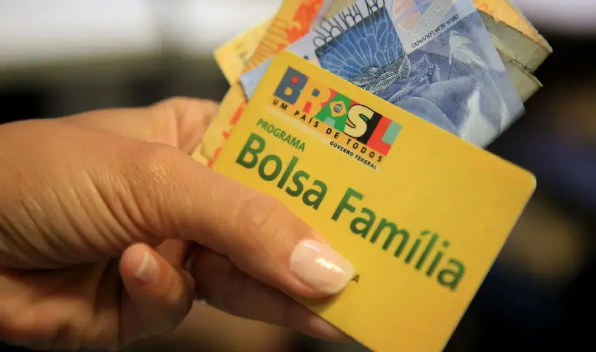 Santa Catarina tem menor taxa de famílias no Bolsa Família Santa Catarina tem menor taxa de famílias no Bolsa Família