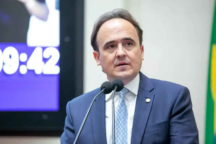 Deputado Carlos Humberto propõe cadastro e internação em SC Deputado Carlos Humberto propõe cadastro e internação em SC