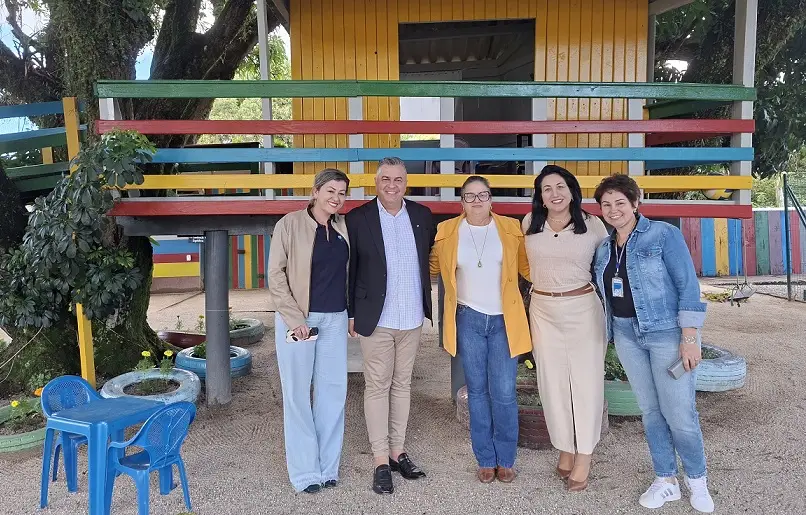 Palhoça visita Governador Celso Ramos para aprimorar práticas de educação especial.