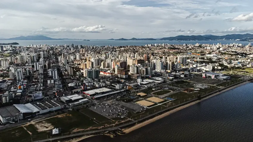 Comércio exterior impulsiona economia de São José em 2025 Comércio exterior impulsiona economia de São José em 2025