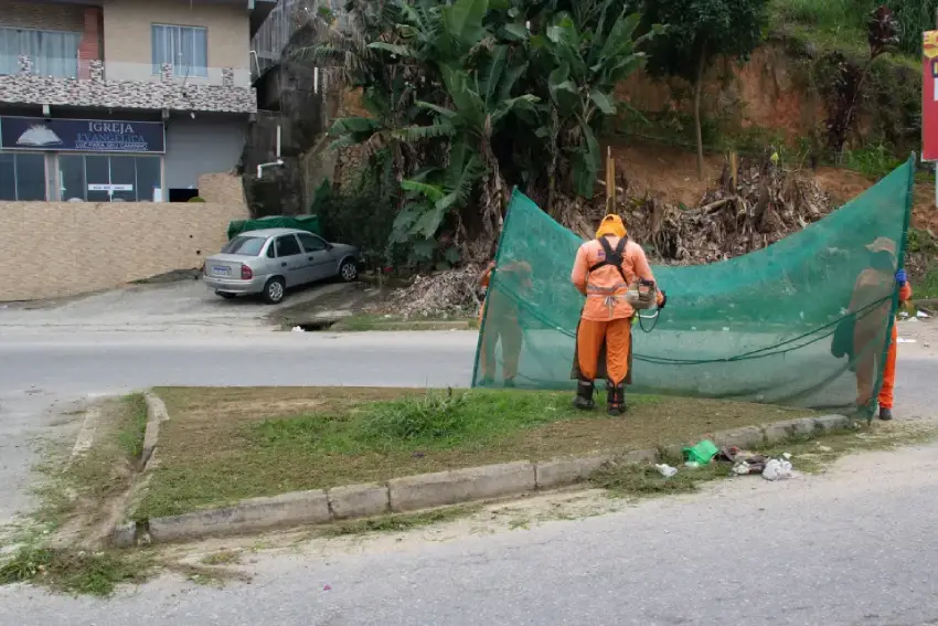 “Você no Zap” leva serviços urbanos aos bairros de São José “Você no Zap” leva serviços urbanos aos bairros de São José