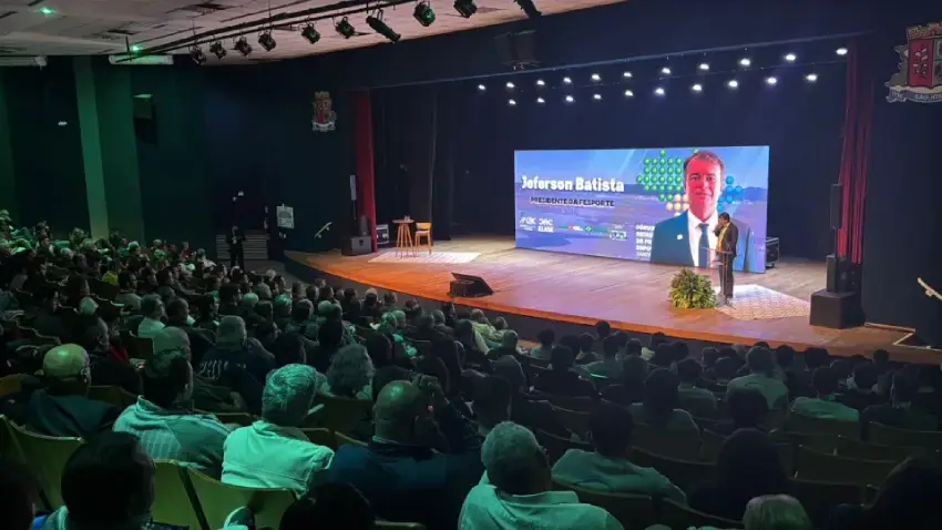 Medalhistas olímpicos debatem futuro do esporte em São José Medalhistas olímpicos debatem futuro do esporte em São José