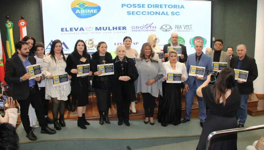 Santa Catarina celebra a posse da nova Diretoria Estadual da ABIME e homenageia nomes ligados ao Esporte Santa Catarina celebra a posse da nova Diretoria Estadual da ABIME e homenageia nomes ligados ao Esporte