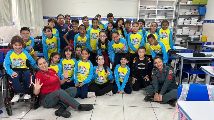 Programa Golfinho: Educação para Prevenção de Afogamentos Programa Golfinho: Educação para Prevenção de Afogamentos