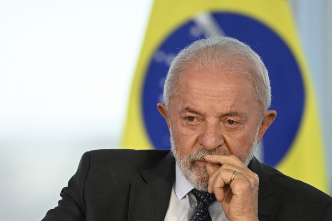 Lula planeja novo pacote social de olho em 2026 Lula planeja novo pacote social de olho em 2026