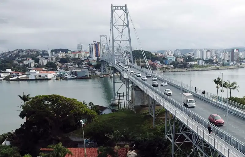 Ponte Hercílio Luz terá abertura antecipada às segundas Ponte Hercílio Luz terá abertura antecipada às segundas