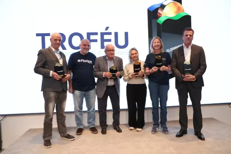 FloripAmanhã comemora 20 anos com nova marca e parcerias FloripAmanhã comemora 20 anos com nova marca e parcerias