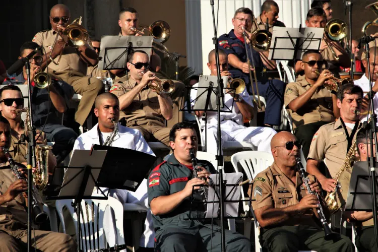 Corpo de Bombeiros de SC marca 99 anos com show musical e exibição Corpo de Bombeiros de SC marca 99 anos com show musical e exibição