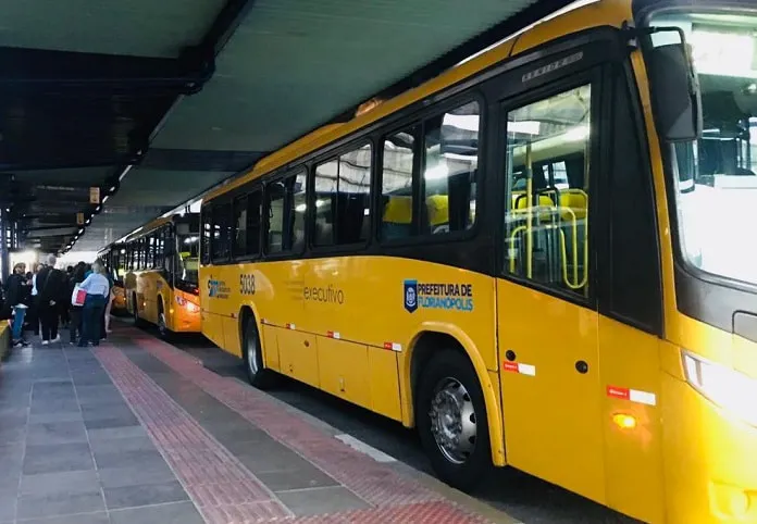 Mudanças no transporte de Florianópolis alteram atendimento em bairros Mudanças no transporte de Florianópolis alteram atendimento em bairros