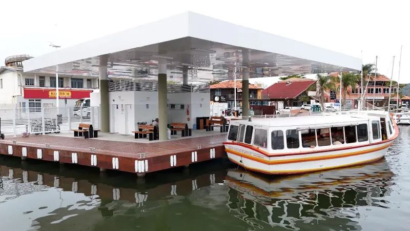 Um ano de operação: Lagoa da Conceição celebra novo terminal lacustre Um ano de operação: Lagoa da Conceição celebra novo terminal lacustre