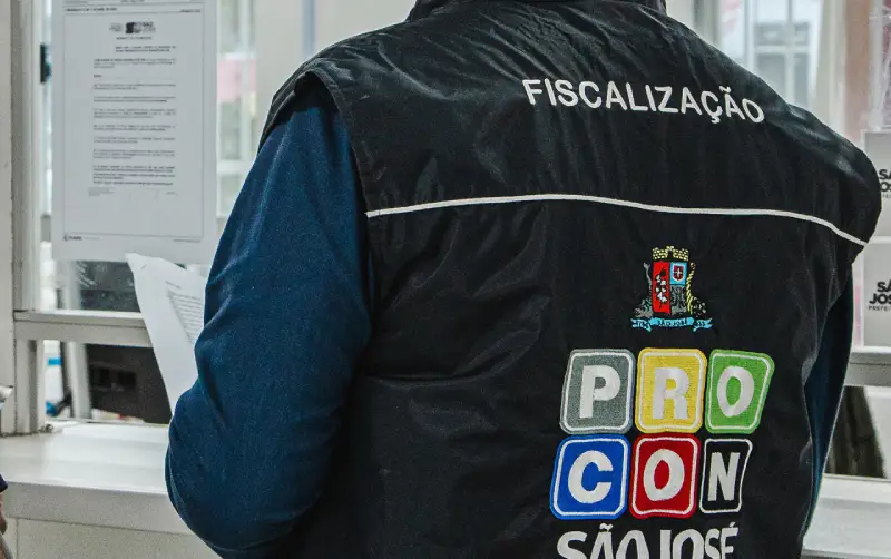 Criminosos se passam por Procon de São José e aplicam golpe de cobrança falsa Criminosos se passam por Procon de São José e aplicam golpe de cobrança falsa