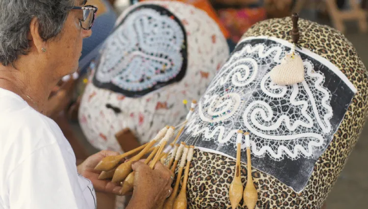Oficinas, desfiles e cultura marcam o Dia da Rendeira em Florianópolis Oficinas, desfiles e cultura marcam o Dia da Rendeira em Florianópolis