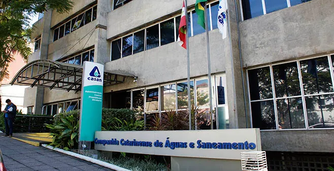 Contas de água ficarão mais baratas em Santa Catarina a partir de janeiro Contas de água ficarão mais baratas em Santa Catarina a partir de janeiro