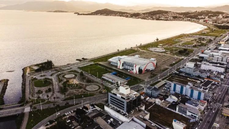 São José define empresa para projetos da Beira-Mar São José define empresa para projetos da Beira-Mar