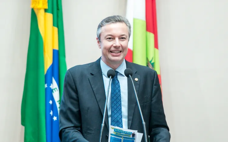 “Documento em Casa”: Projeto Aprovado na Alesc Facilitará Vida do Cidadão “Documento em Casa”: Projeto Aprovado na Alesc Facilitará Vida do Cidadão