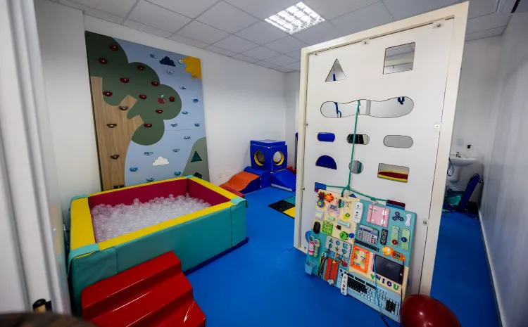 Jorginho Mello lidera entrega do novo Centro de Reabilitação em Criciúma