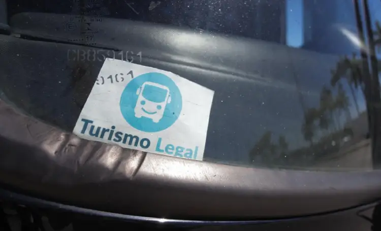 Selo Turismo Legal redefine circulação de veículos turísticos na Capital Selo Turismo Legal redefine circulação de veículos turísticos na Capital