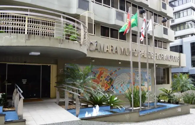 Mudança no sistema e revisão das unidades de conservação Mudança no sistema e revisão das unidades de conservação