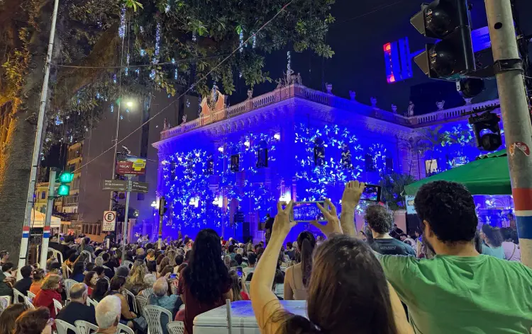 Corais acendem o Natal no Palácio Cruz e Sousa