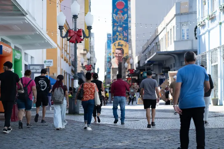 Santa Catarina lidera distribuição de renda e amplia equilíbrio regional Santa Catarina lidera distribuição de renda e amplia equilíbrio regional