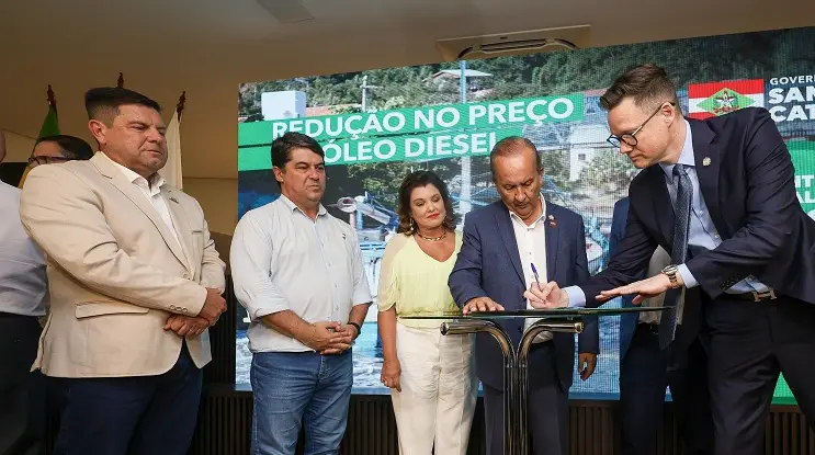 Diesel mais barato mantém pesca competitiva em SC Diesel mais barato mantém pesca competitiva em SC