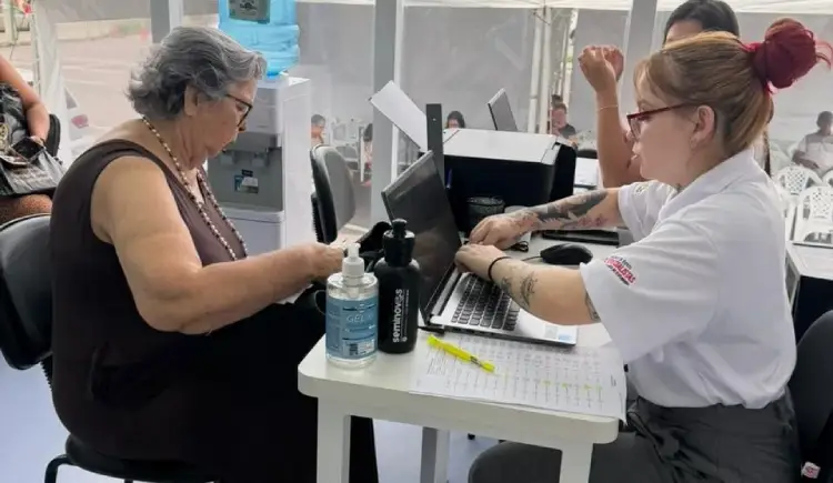 Ministério da Saúde leva carreta a São José Ministério da Saúde leva carreta a São José