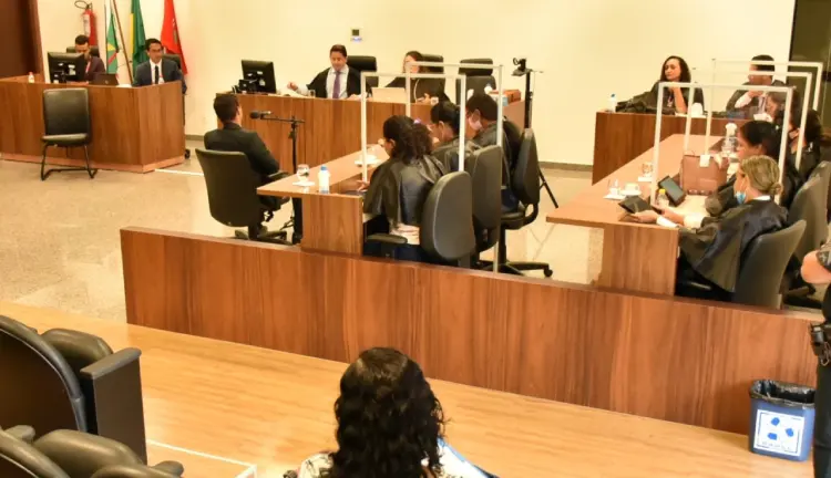 Palhoça: júri condena cinco por homicídio Palhoça: júri condena cinco por homicídio