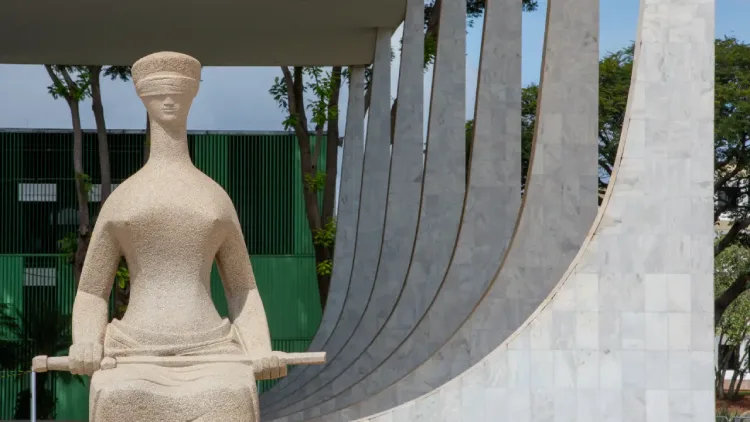 Rejeição ao STF Atinge Recorde Histórico em 2026 Rejeição ao STF Atinge Recorde Histórico em 2026