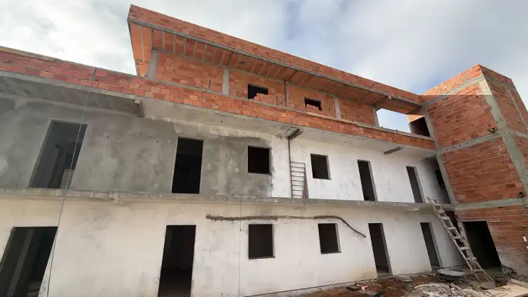 14 unidades irregulares são demolidas no Rio Vermelho durante operação da Prefeitura de Florianópolis para combater construções sem licença e irregularidades urbanísticas. 14 unidades irregulares são demolidas no Rio Vermelho durante operação da Prefeitura de Florianópolis para combater construções sem licença e irregularidades urbanísticas.