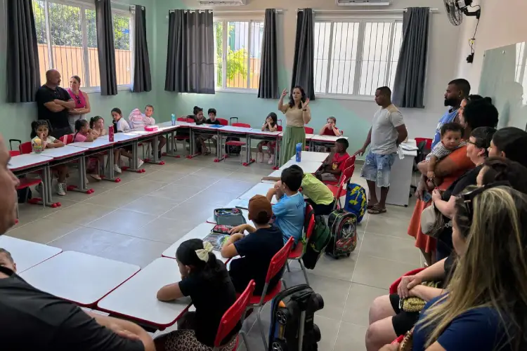 Volta às aulas em Florianópolis reúne 37.628 estudantes da rede municipal entre educação infantil, ensino fundamental e EJA. Volta às aulas em Florianópolis reúne 37.628 estudantes da rede municipal entre educação infantil, ensino fundamental e EJA.