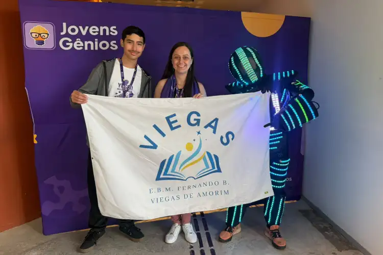 Estudante aparece como destaque nacional: aluno da rede municipal de Biguaçu é reconhecido na plataforma Jovens Gênios e viaja ao Rio de Janeiro. Estudante aparece como destaque nacional: aluno da rede municipal de Biguaçu é reconhecido na plataforma Jovens Gênios e viaja ao Rio de Janeiro.
