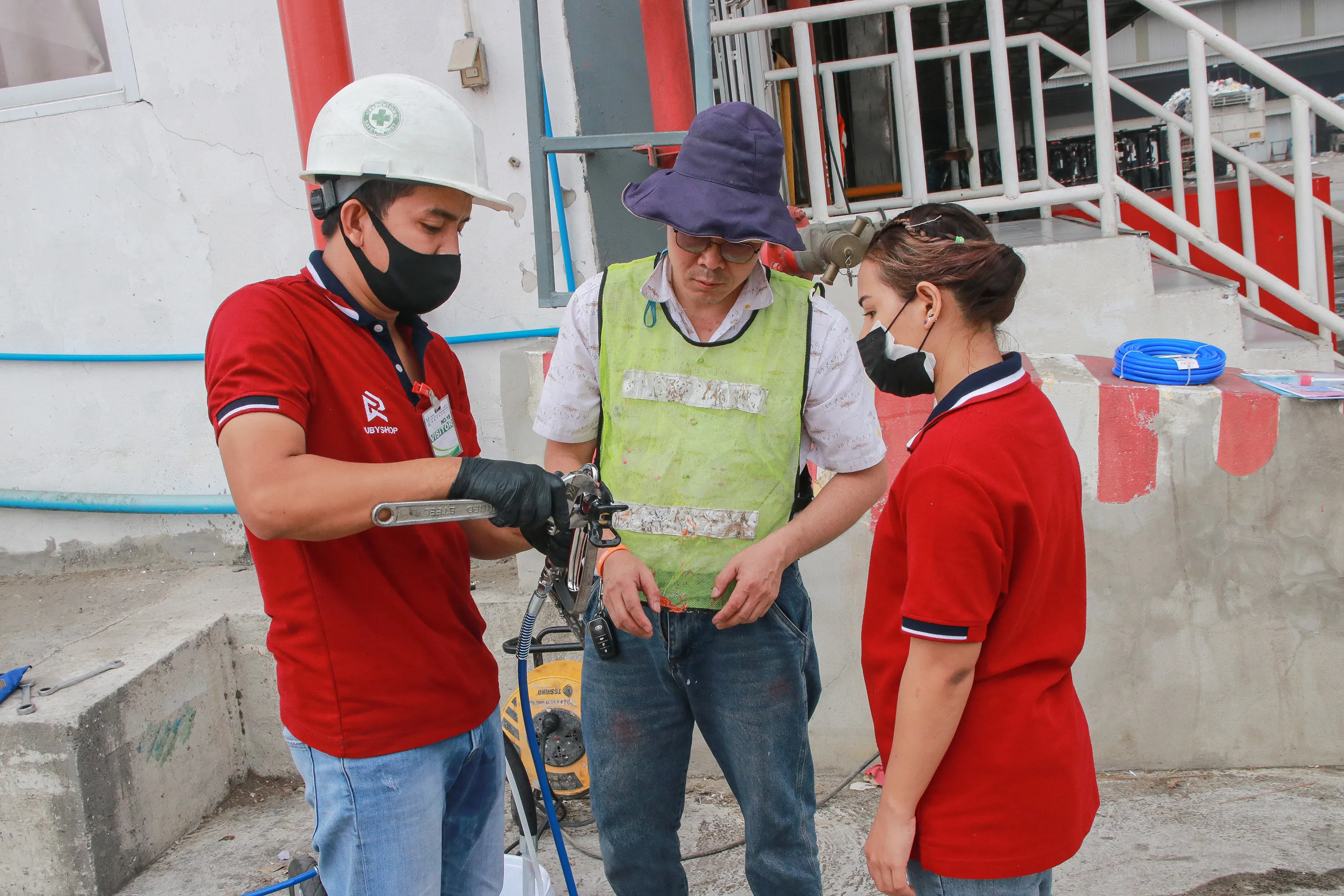 RUBY_SHOP_airless-sprayer_RB-899_2_gllung.webp