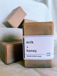 Hand crafed Charcoal + Honey + Milk soap