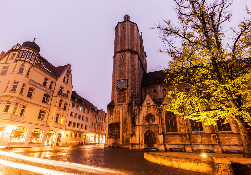 Braunschweiger Innenstadt mit Kirche.
