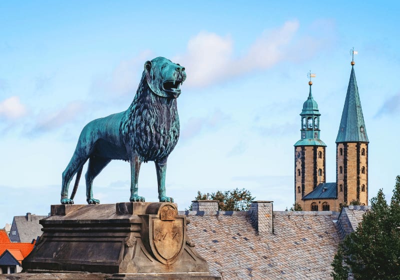 Statue eines Löwen in Braunschweig.