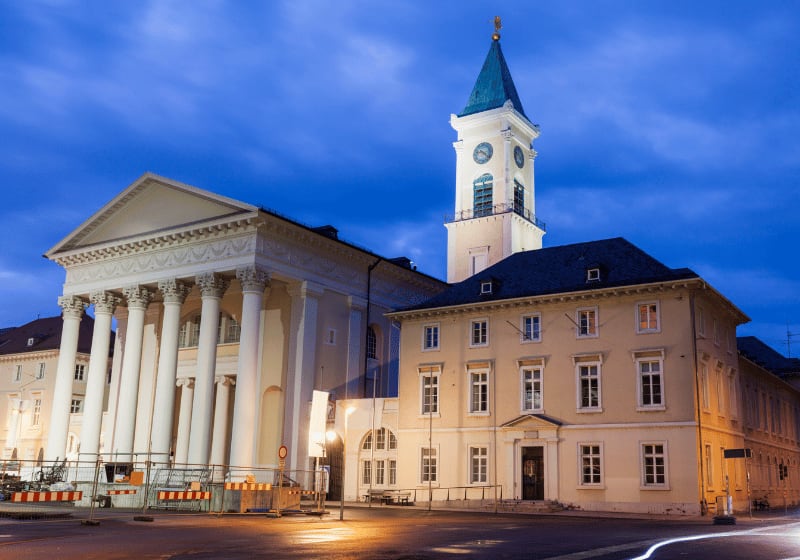 Das Staatsteater von Karlsruhe.