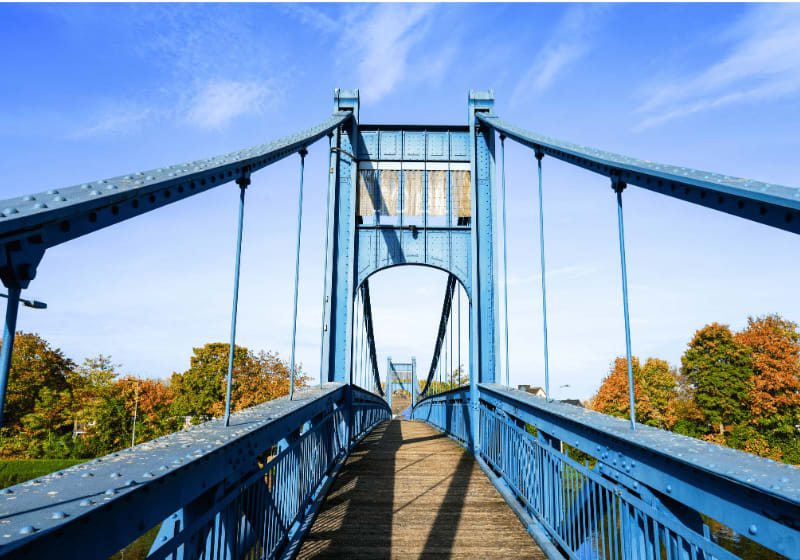 Stadt Hamm mit Ausblick auf eine Brücke.