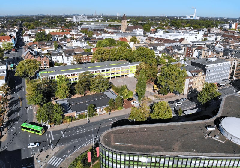 Stadt Oberhausen mit Ausblick von oben.