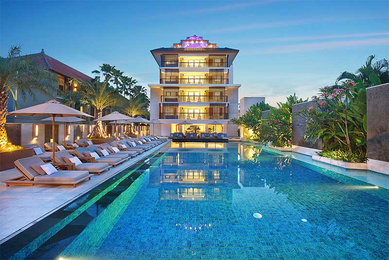 Guests at The Bandha Hotel & Suites may enjoy a meal in the restaurant or a drink at the bar, and free WiFi is available throughout the resort, making it ideal for a Bali honeymoon package.