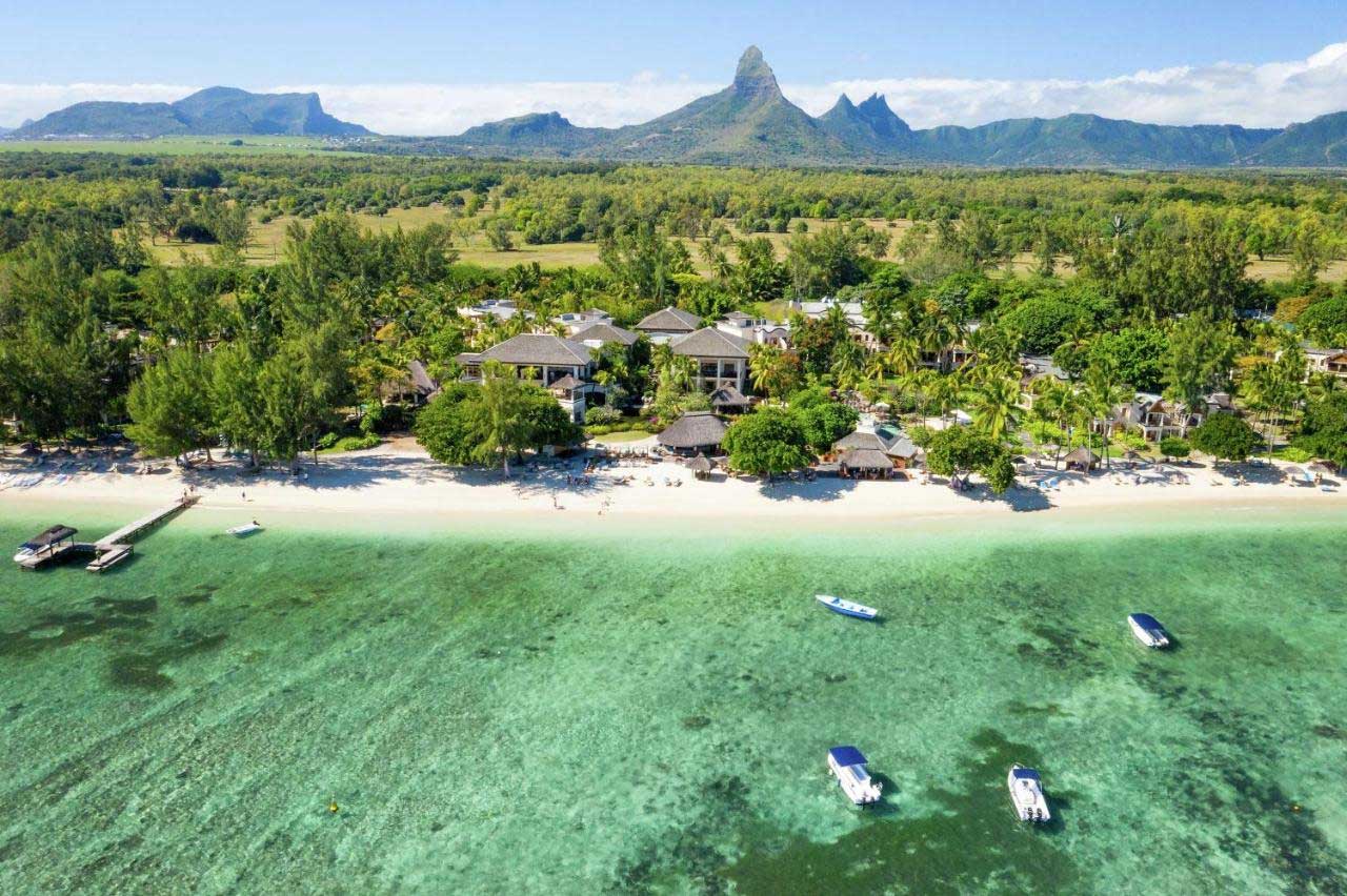 Hilton Mauritius Resort & Spa, a serene beachside hotel in Flic en Flac, Mauritius, perfect for Mauritius holiday packages from South Africa.